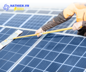 Cách vệ sinh pin năng lượng mặt trời đơn giản